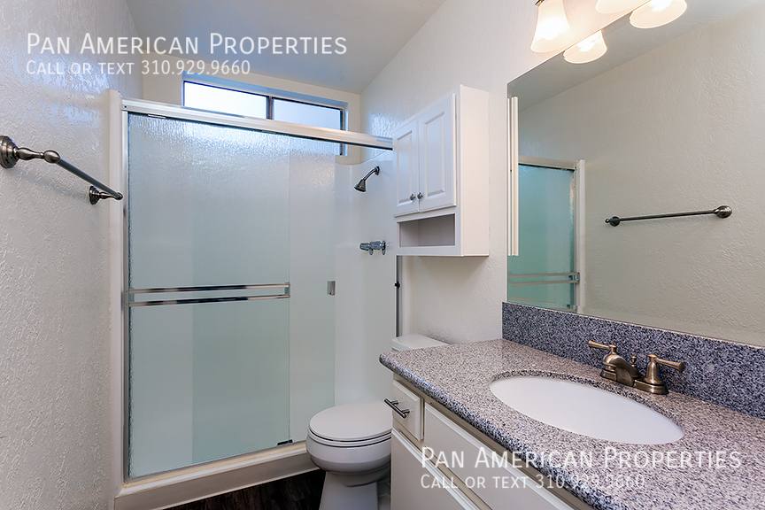 Apartment for rent at 2704 Vanderbilt Lane #13, Redondo Beach, CA 90278