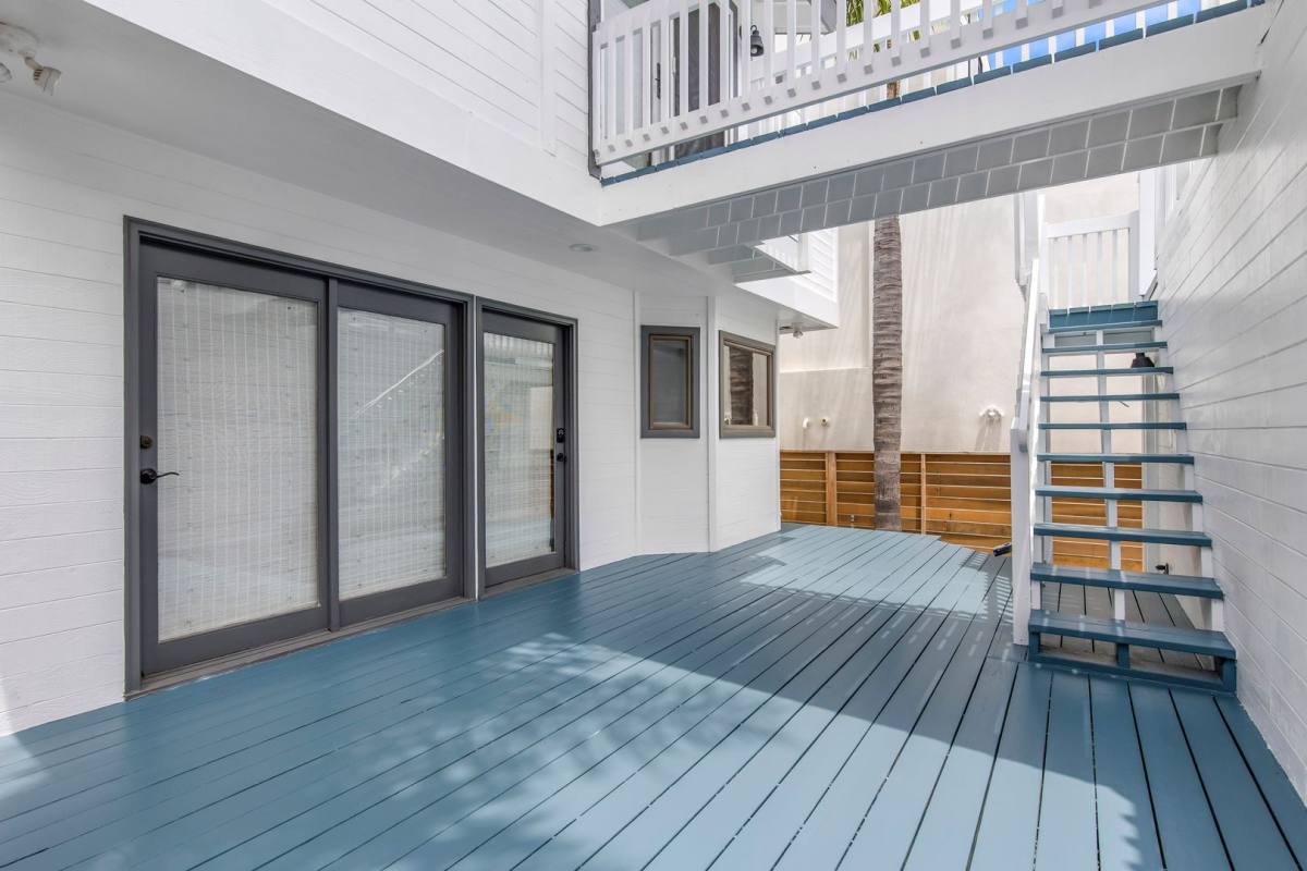 House for rent at 472 36th St, Manhattan Beach, CA 90266