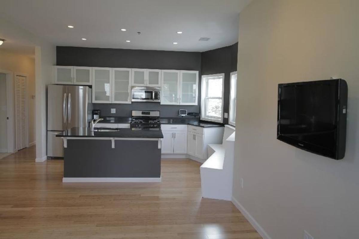 Apartment for rent at 106 Chester St, Allston, MA 02134