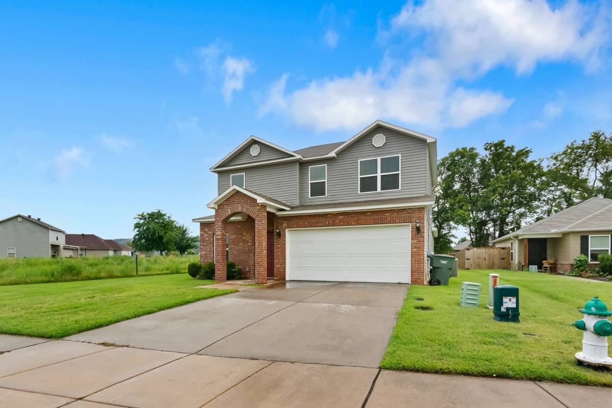 House for rent at 5040 W Colfax Loop, Fayetteville, AR 72704