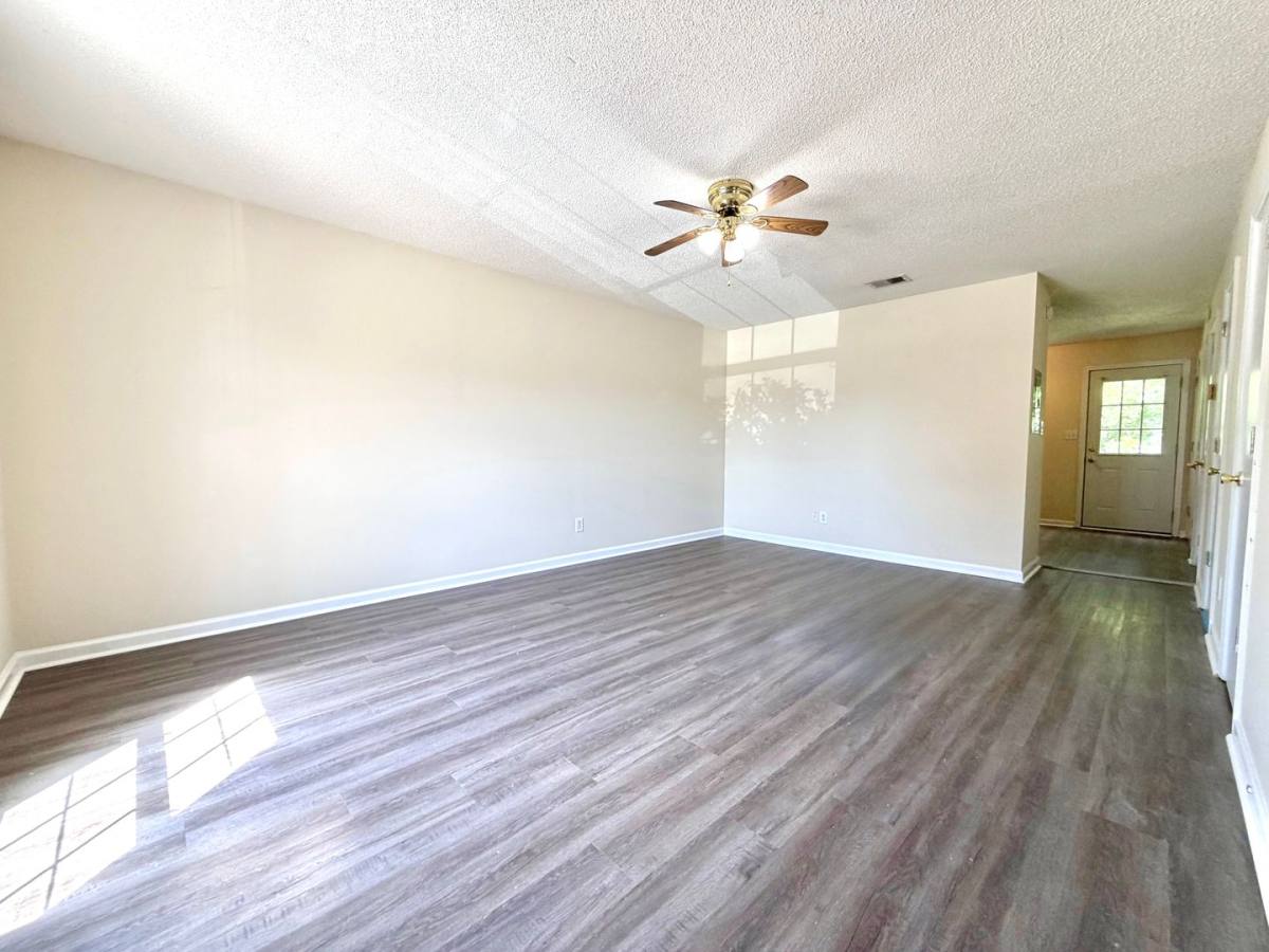 Apartment for rent at 3289 Tower Dr, Clarksville, TN 37042