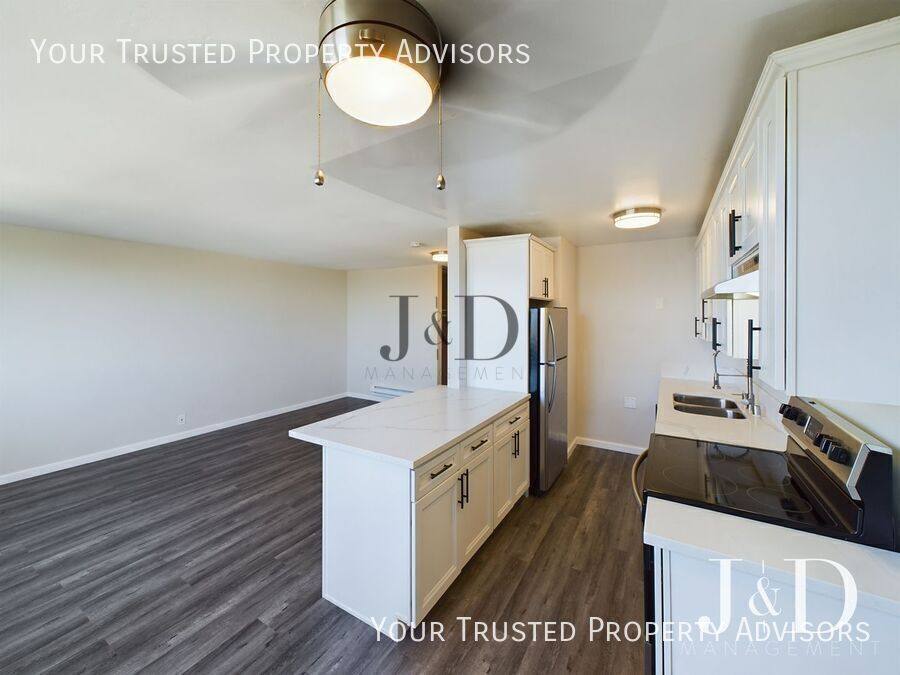 Apartment for rent at 1120 S Pacific St #B, Oceanside, CA 92054