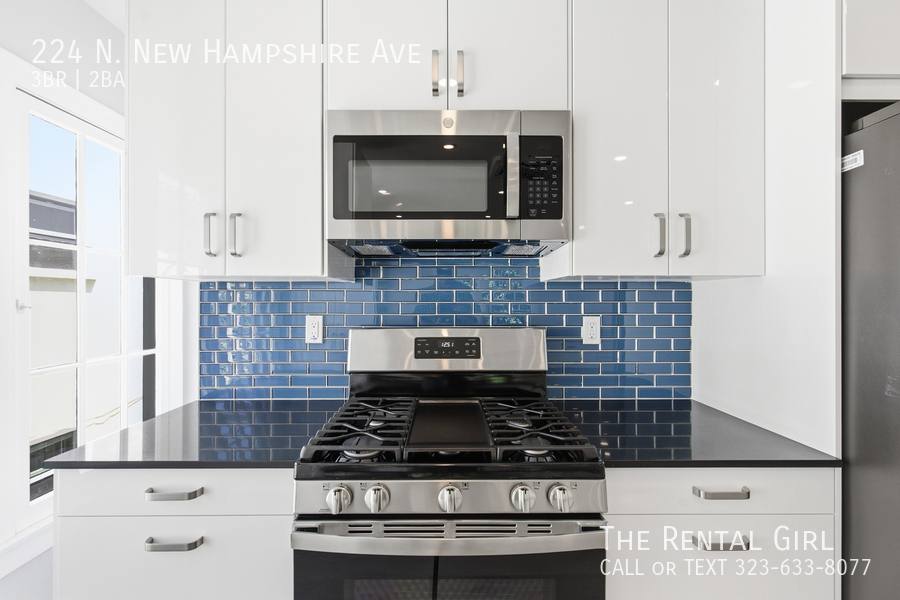 Apartment for rent at 224 N New Hampshire Ave, Los Angeles, CA 90004