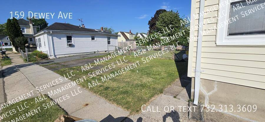 Apartment for rent at 159 Dewey Ave, Trenton, NJ 08610