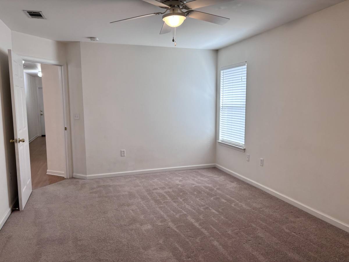 Apartment for rent at 64 7th St #64, Shalimar, FL 32579
