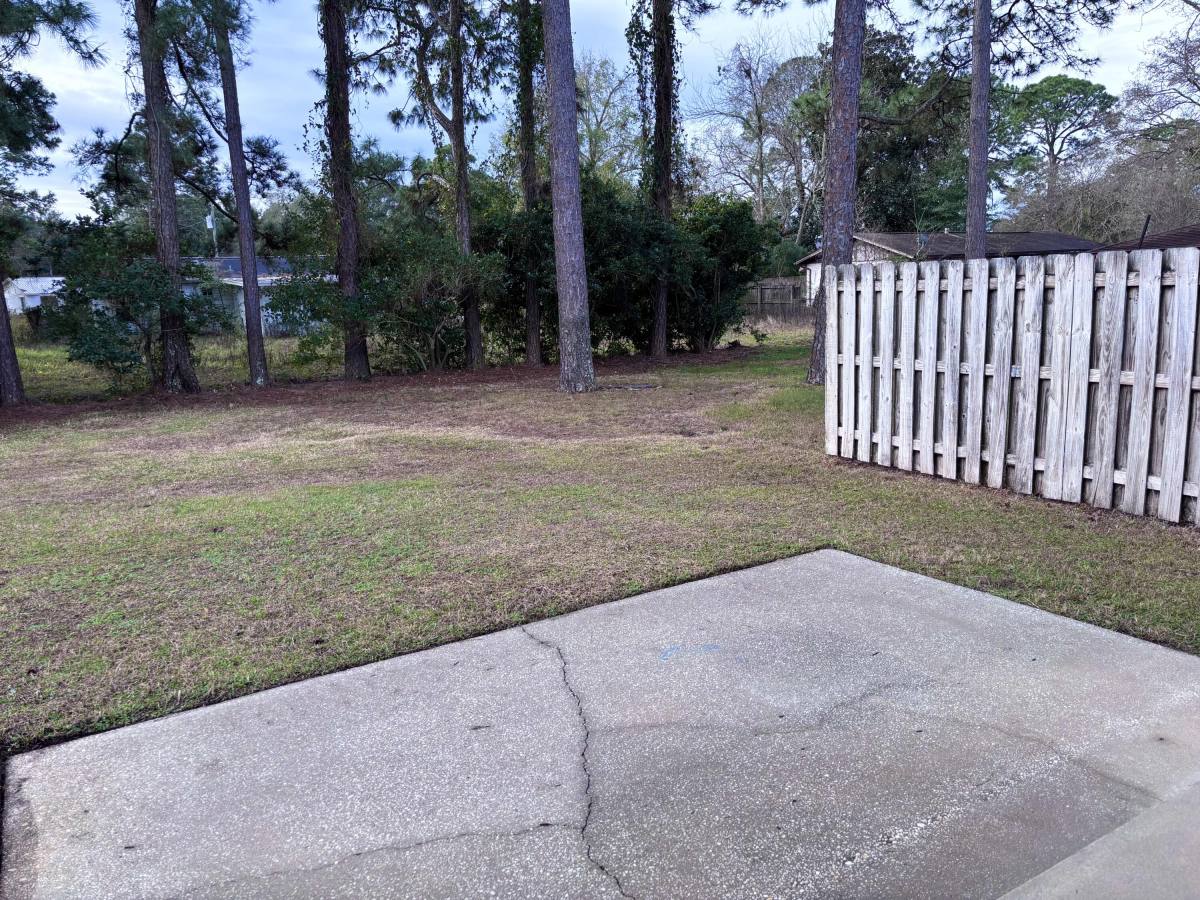 Apartment for rent at 64 7th St #64, Shalimar, FL 32579