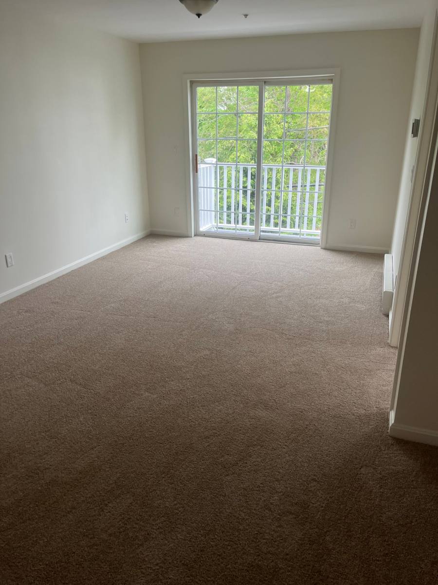 Apartment for rent at 1 Regent Dr, Dover, NH 03820