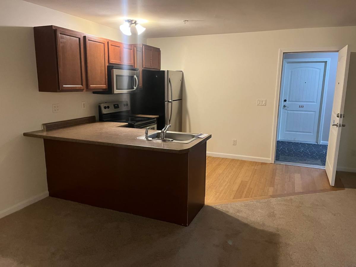 Apartment for rent at 1 Regent Dr, Dover, NH 03820