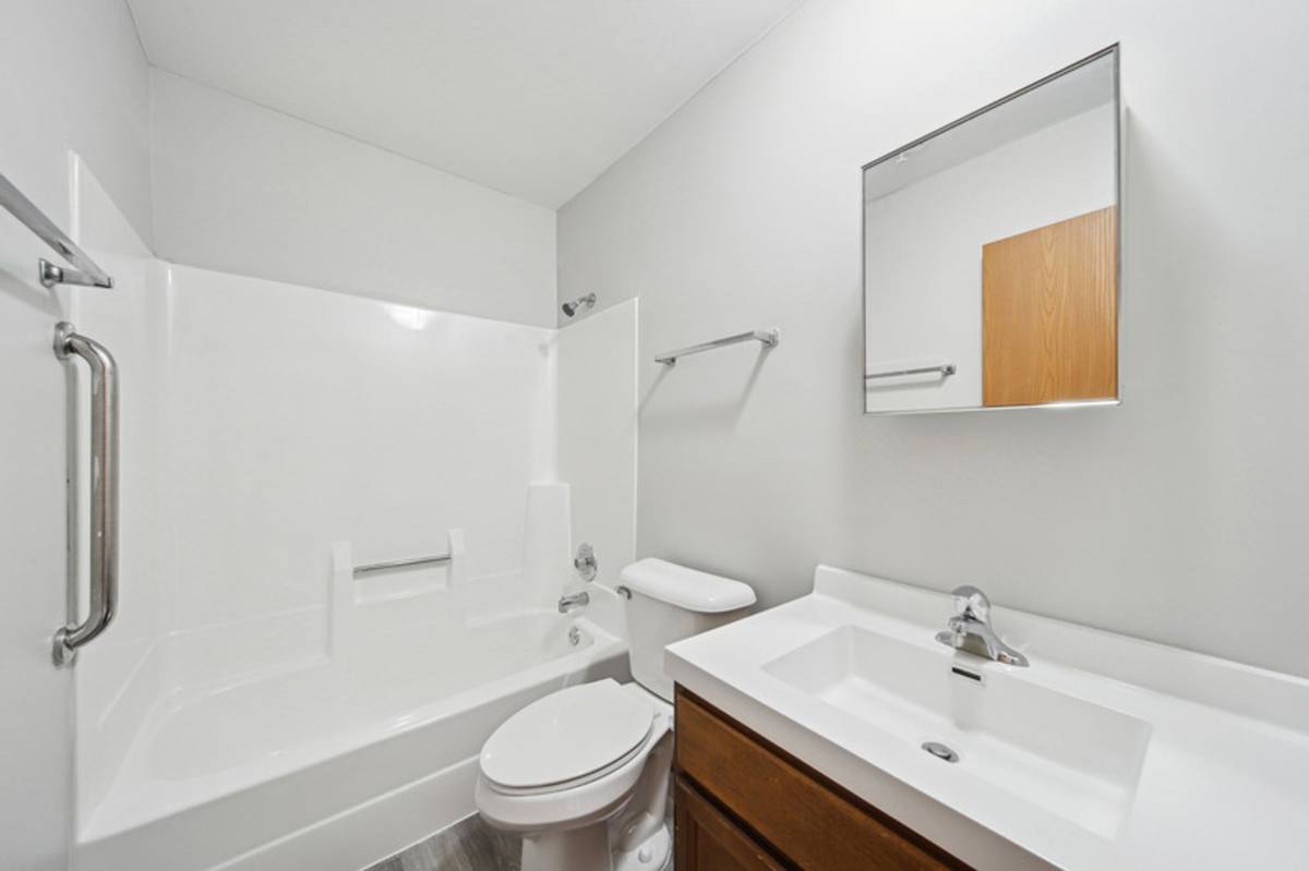 Apartment for rent at 97 Pinehurst Court, Burbank, IL 60459