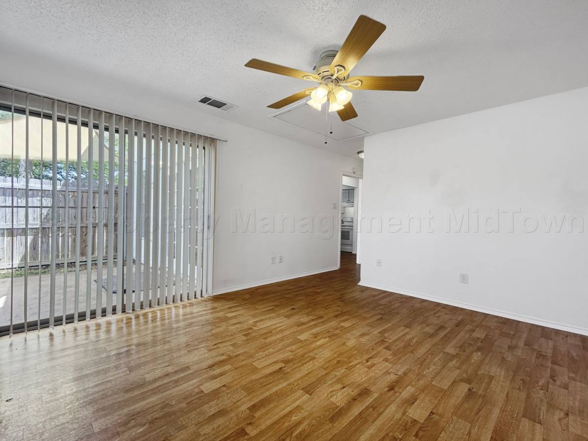 Townhouse for rent at 536 Guerin Dr 534, Arlington, TX 76012