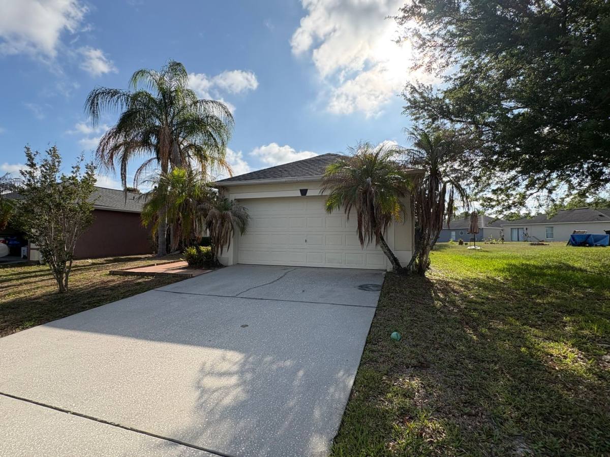 House for rent at 3548 Stonefield Dr, Orlando, FL 32826
