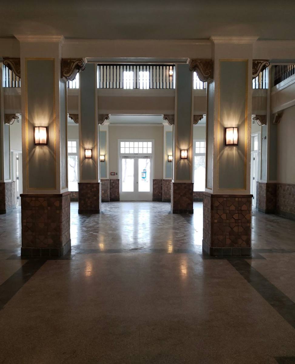 Apartment for rent at 116 W 6th St, Plainview, TX 79072