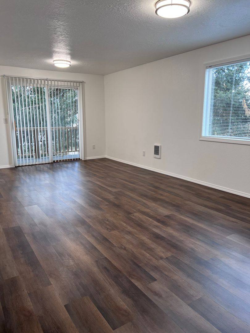 Apartment for rent at 3459 Hawthorne Ave NE, Salem, OR 97301