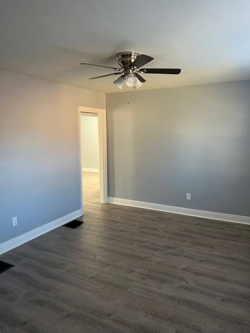 Apartment for rent at 1606 Algonquin Parkway, Louisville, KY 40210