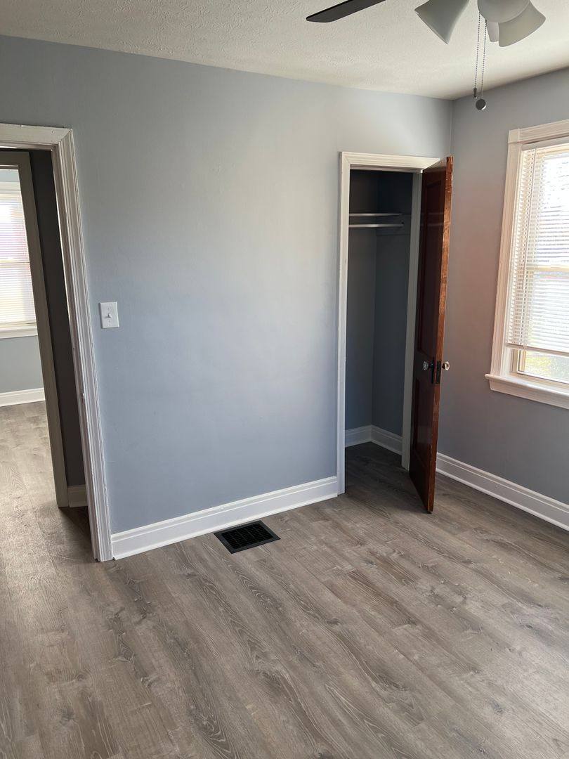 Apartment for rent at 1606 Algonquin Parkway, Louisville, KY 40210