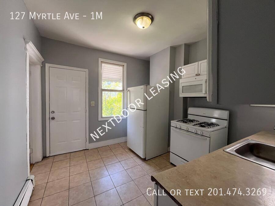 Apartment for rent at 127 Myrtle Ave #1M, Jersey City, NJ 07305