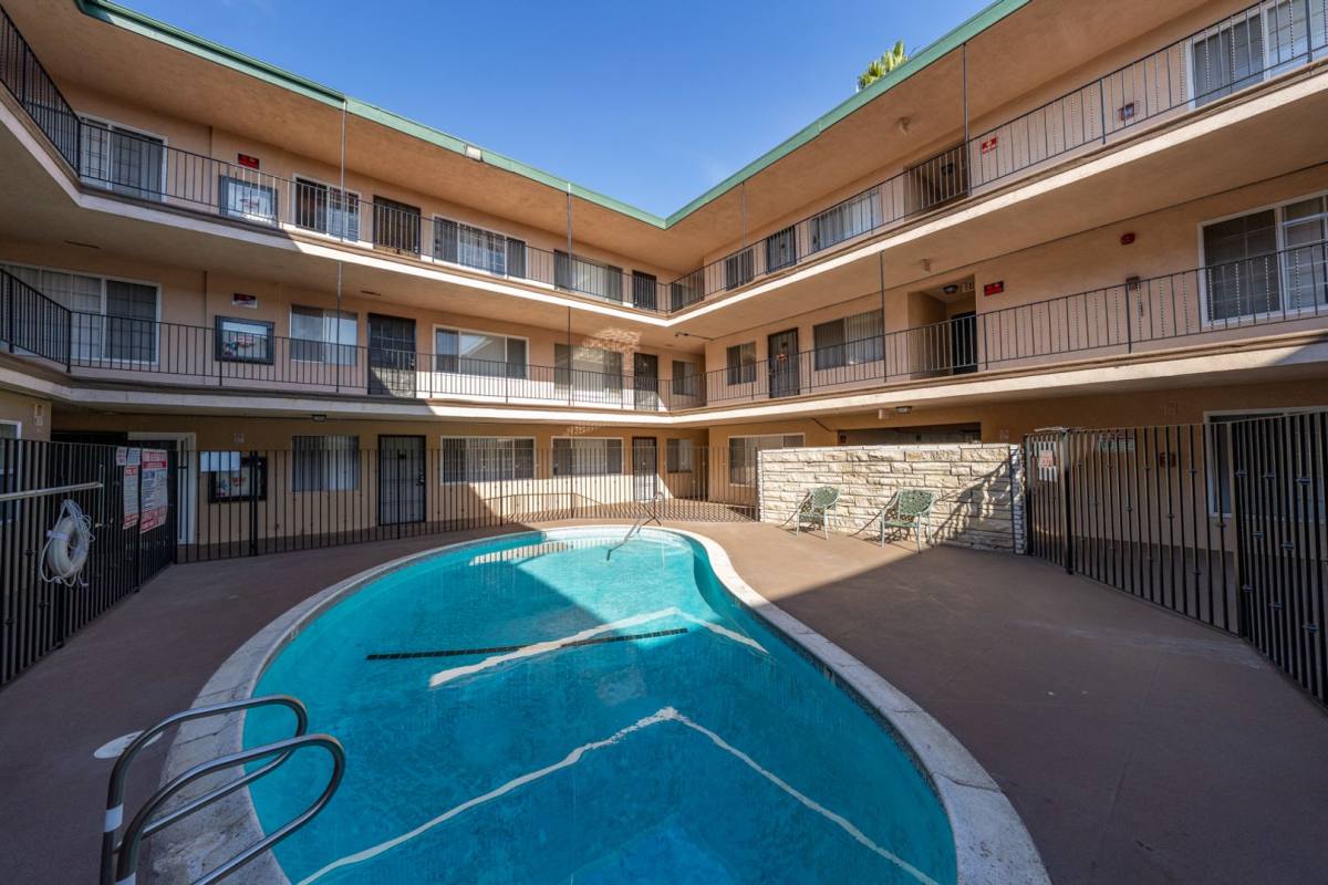 Apartment for rent at 1735 Coronado Ave, Long Beach, CA 90804