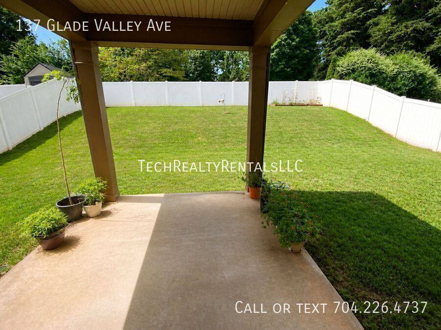 House for rent at 137 Glade Valley Ave, Mooresville, NC 28117