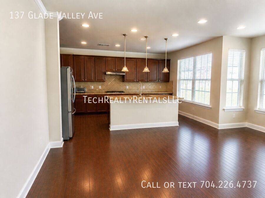 House for rent at 137 Glade Valley Ave, Mooresville, NC 28117