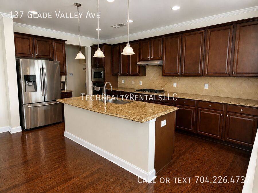 House for rent at 137 Glade Valley Ave, Mooresville, NC 28117