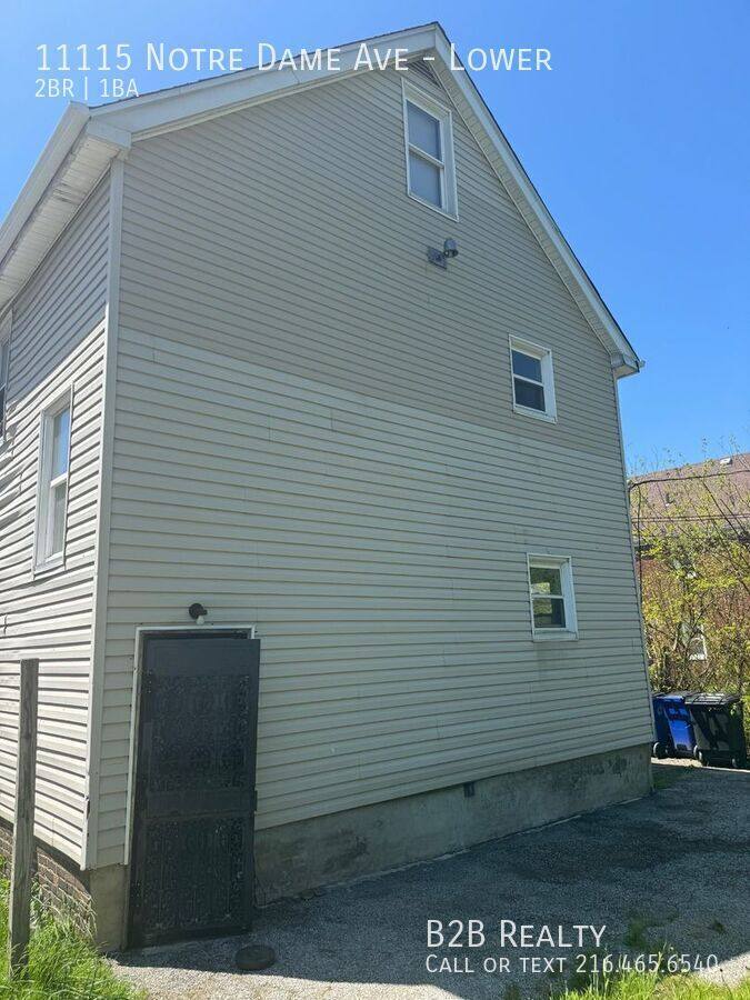 Apartment for rent at 11115 Notre Dame Ave, Cleveland, OH 44104