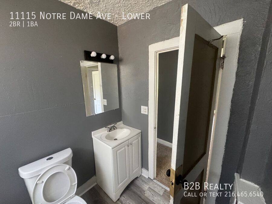 Apartment for rent at 11115 Notre Dame Ave, Cleveland, OH 44104