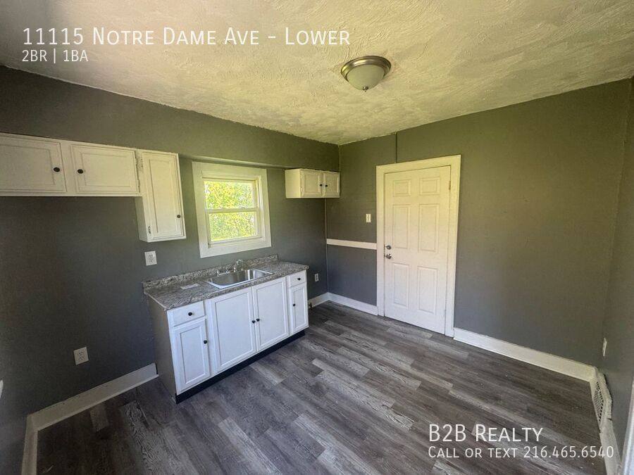 Apartment for rent at 11115 Notre Dame Ave, Cleveland, OH 44104