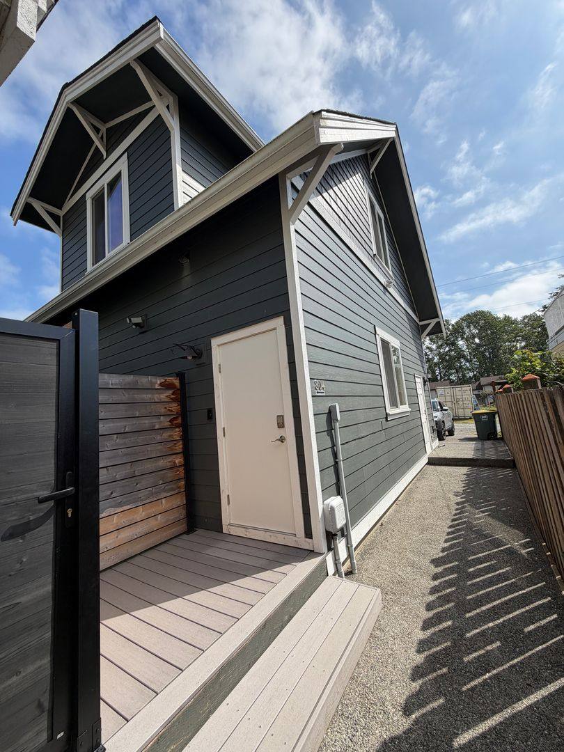 House for rent at 804 E Connecticut St, Bellingham, WA 98225