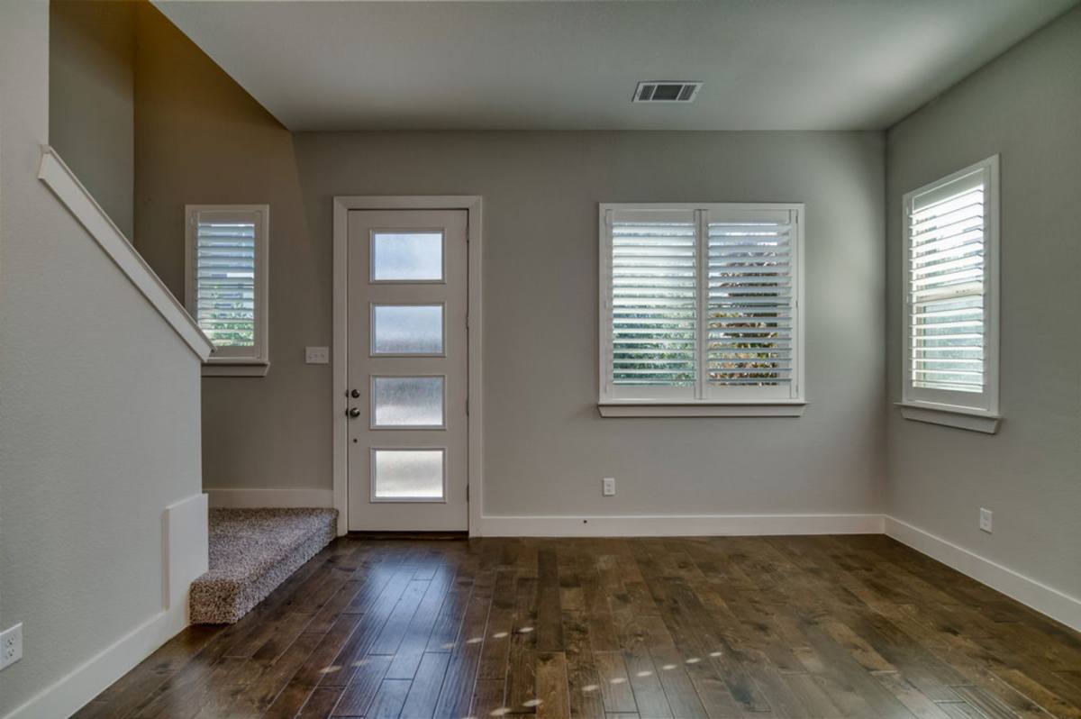 Townhouse for rent at 218 Wimberly St, Fort Worth, TX 76107