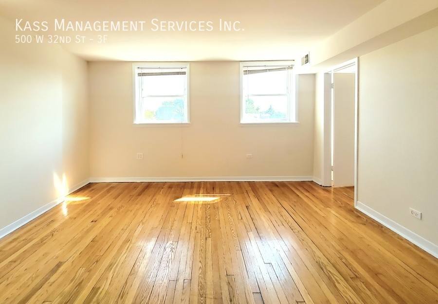 Apartment for rent at 500 W 32nd St #3F, Chicago, IL 60616