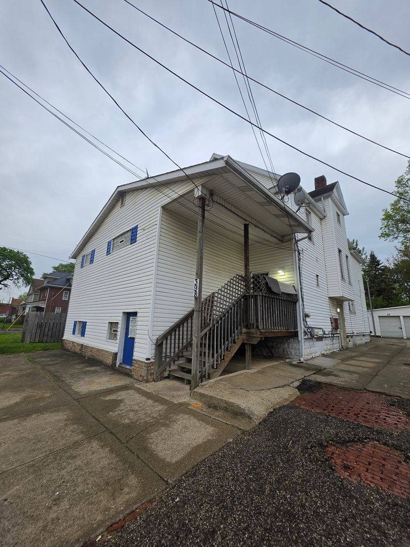 Apartment for rent at 398 E S St, Akron, OH 44311