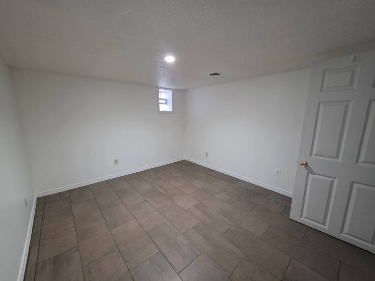 Apartment for rent at 398 E S St, Akron, OH 44311