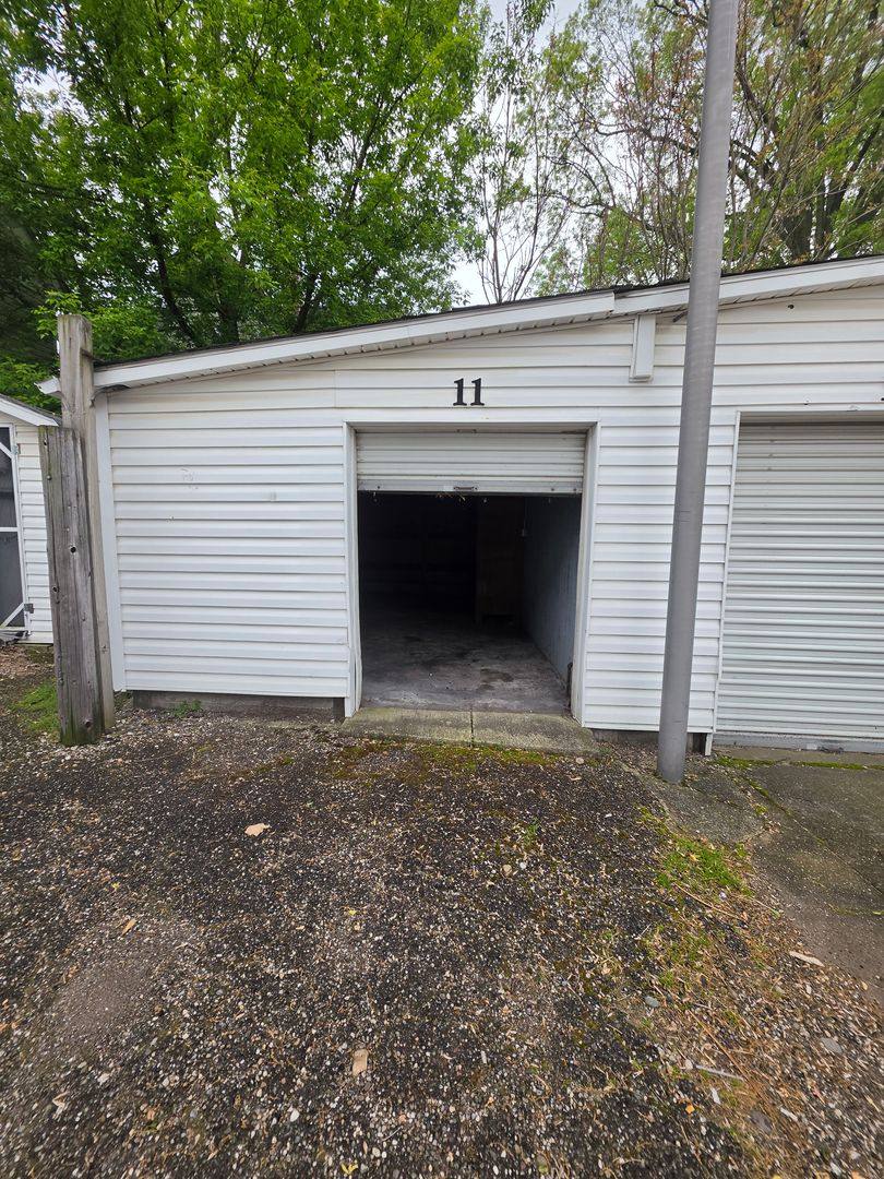 Apartment for rent at 398 E S St, Akron, OH 44311