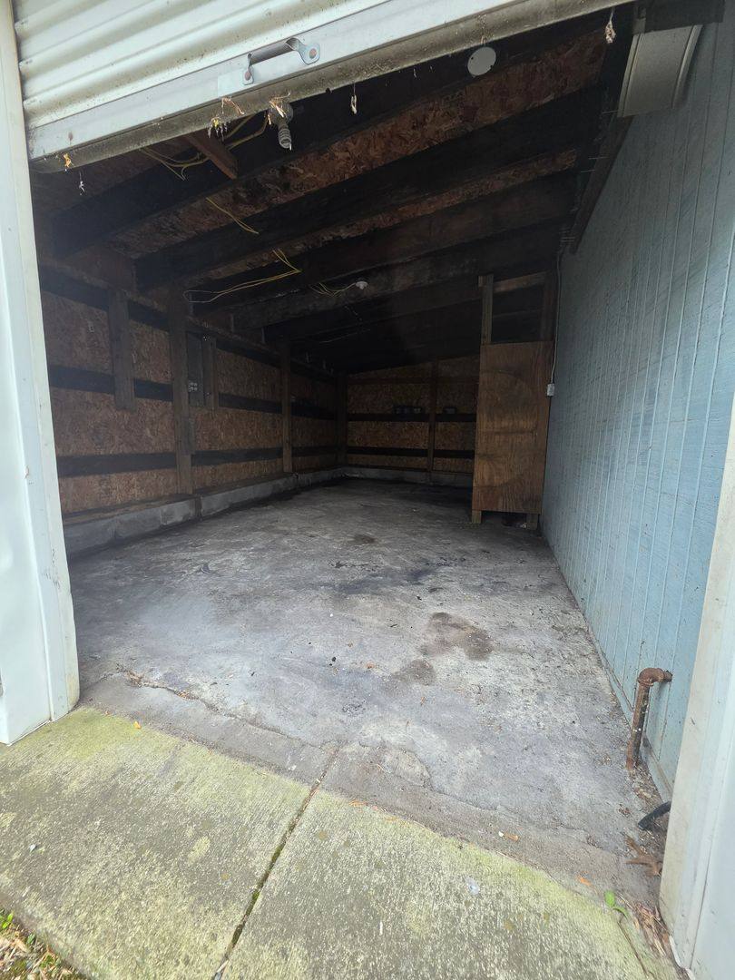 Apartment for rent at 398 E S St, Akron, OH 44311