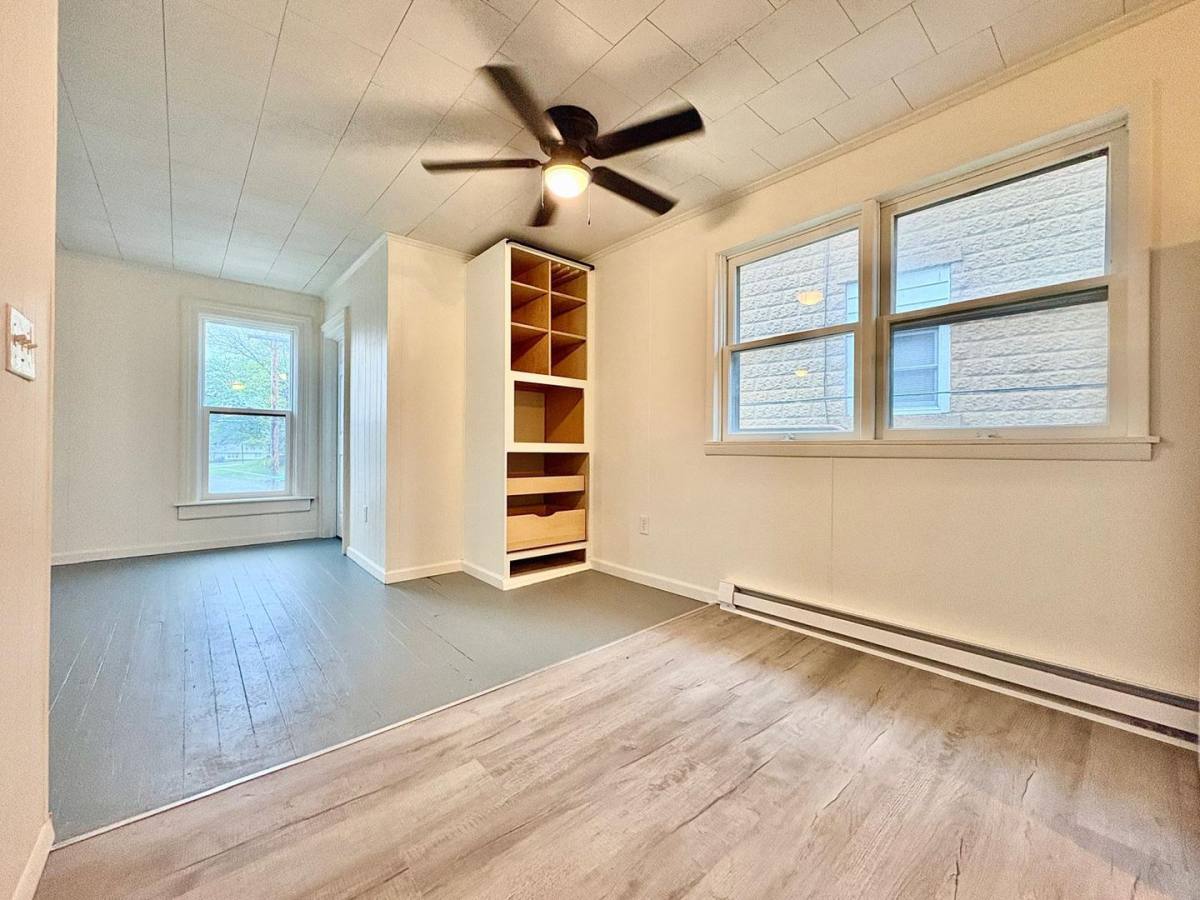 Apartment for rent at 123 S Michigan St, Lakeville, IN 46536