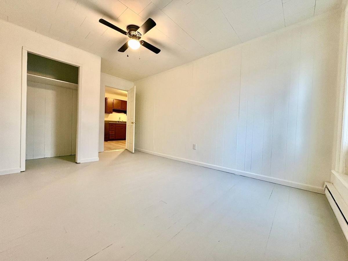 Apartment for rent at 123 S Michigan St, Lakeville, IN 46536