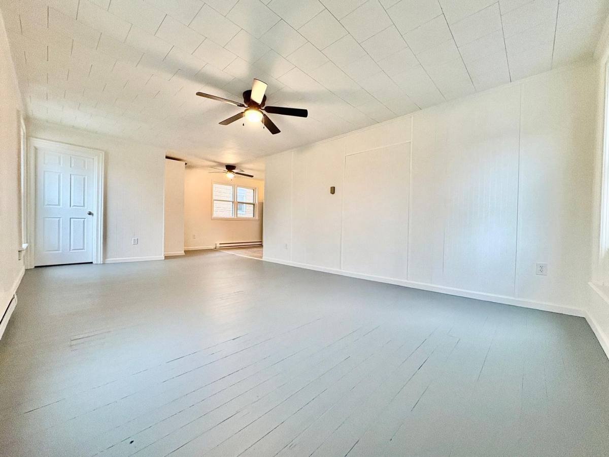 Apartment for rent at 123 S Michigan St, Lakeville, IN 46536