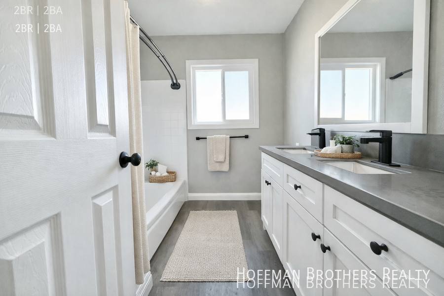 Apartment for rent at 4046 Coco Ave #1, Los Angeles, CA 90008