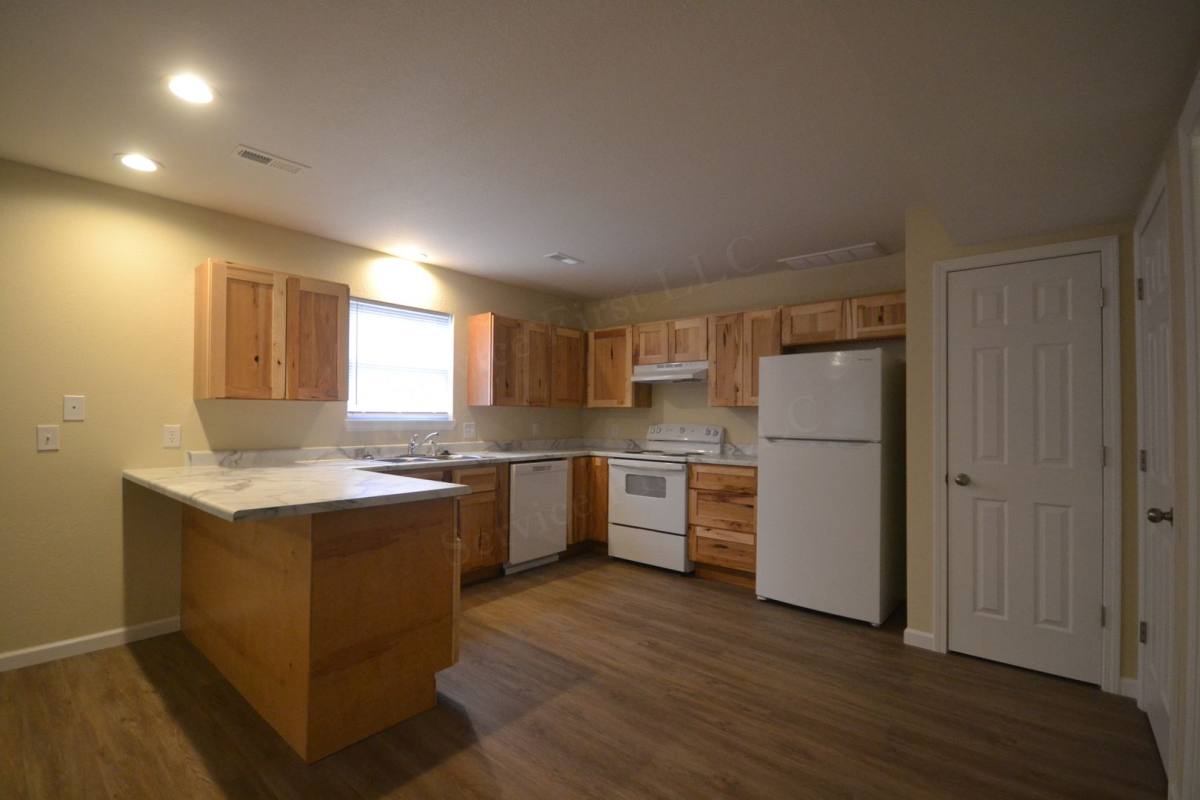 Apartment for rent at 512 N Poplar, Buffalo, MO 65622
