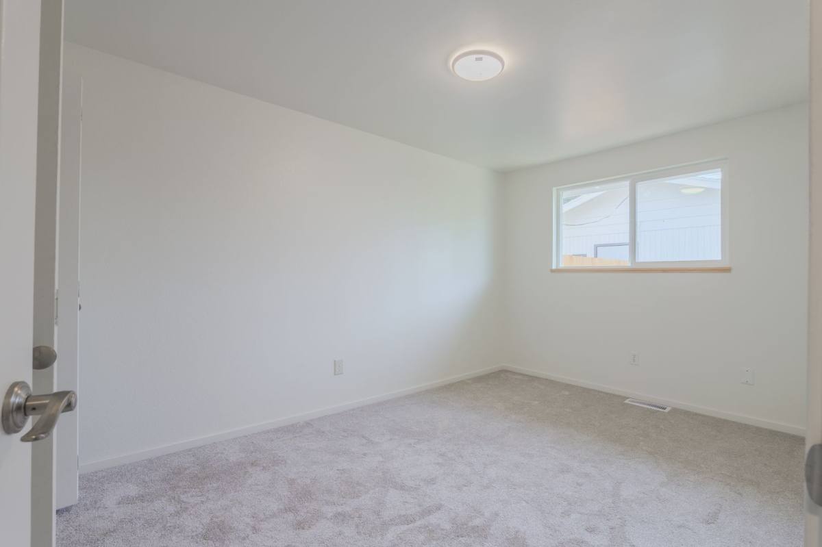 Apartment for rent at 225-227 I St SE, Auburn, WA 98002