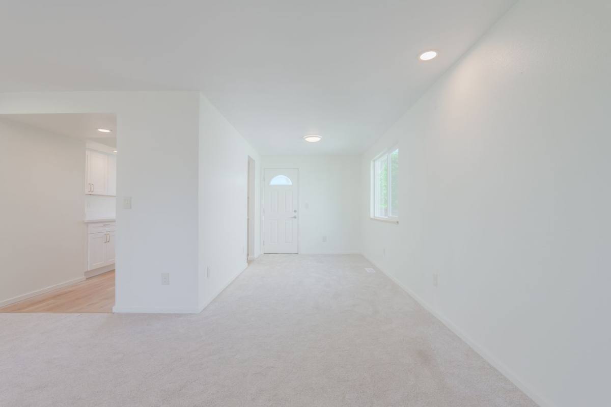 Apartment for rent at 225-227 I St SE, Auburn, WA 98002