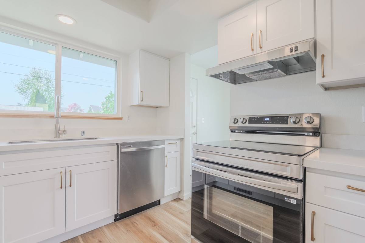 Apartment for rent at 225-227 I St SE, Auburn, WA 98002