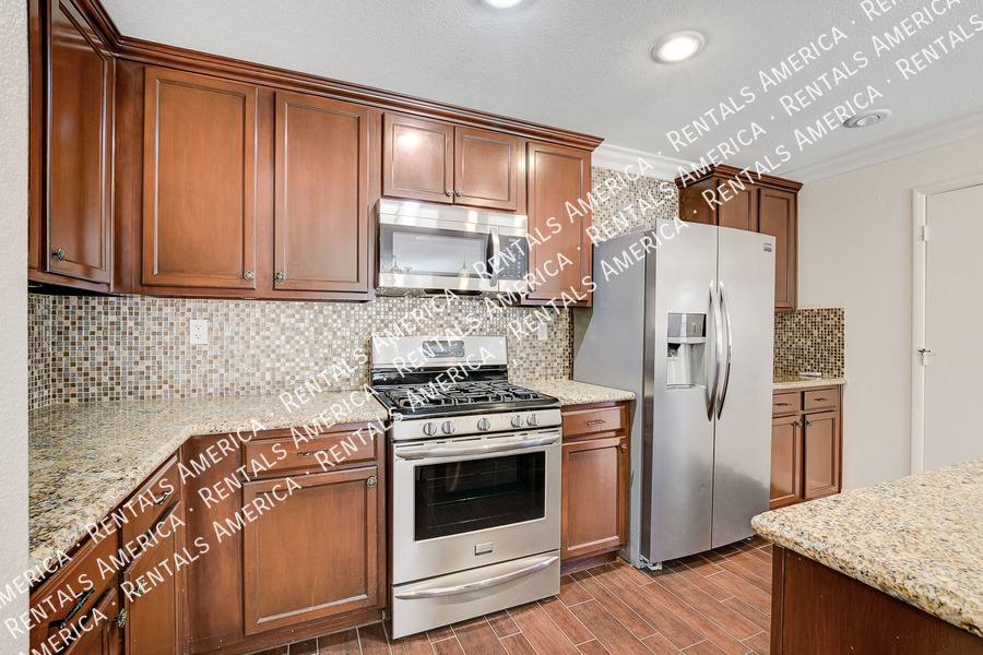 House for rent at 10732 Mystic Shore Ave, Las Vegas, NV 89166