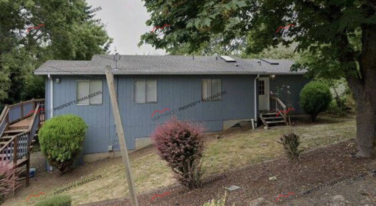 House for rent at 689 NE Franklin Ave, Chehalis, WA 98532