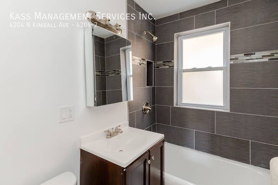Apartment for rent at 4204 N Kimball Ave #2, Chicago, IL 60618