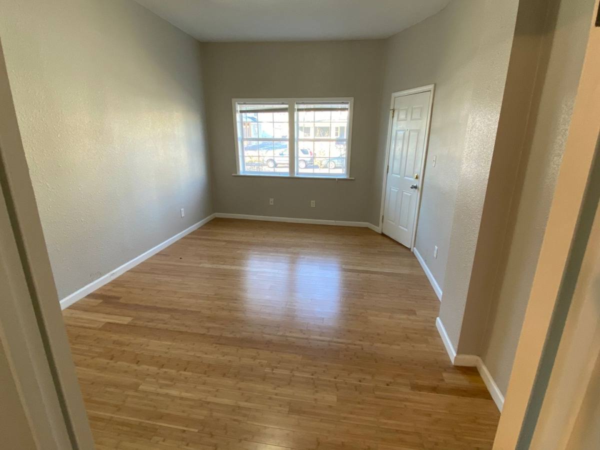 Apartment for rent at 1147 26th St, Des Moines, IA 50311