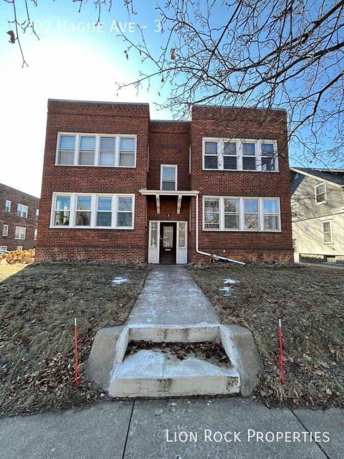 Apartment for rent at 1702 Hague Ave #3, Saint Paul, MN 55104