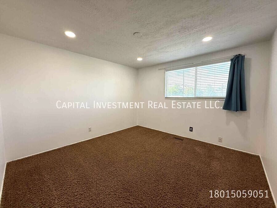 House for rent at 1102 E Sego Lily Dr, Sandy, UT 84094