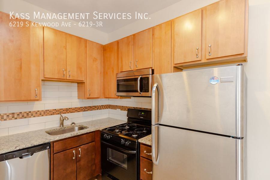 Apartment for rent at 6219 S Kenwood Ave #3R, Chicago, IL 60637
