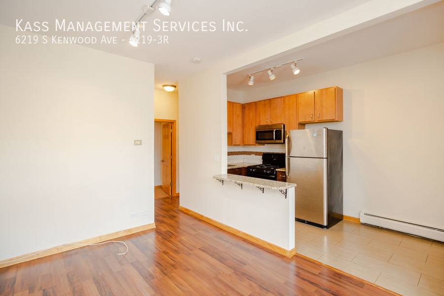 Apartment for rent at 6219 S Kenwood Ave #3R, Chicago, IL 60637